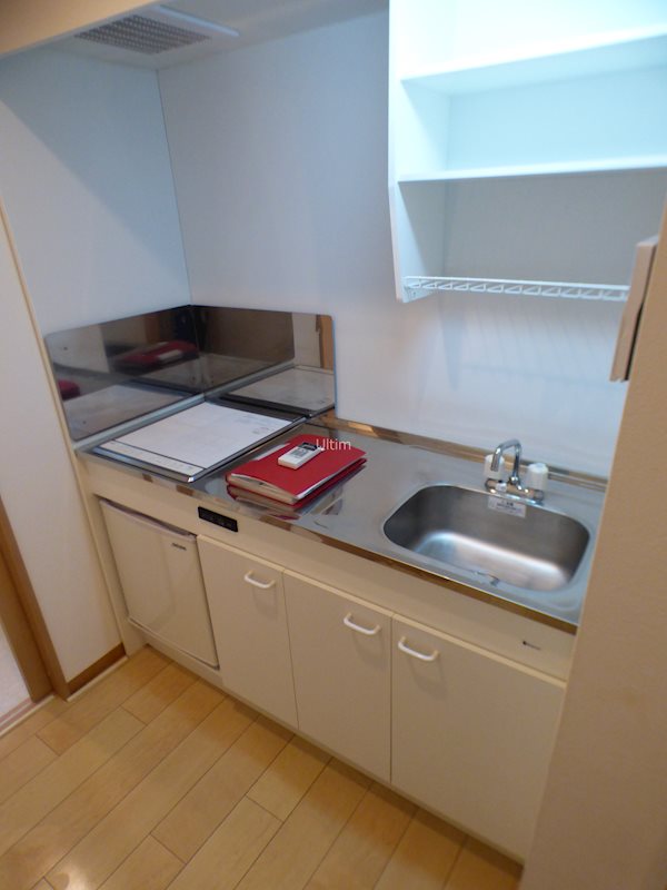 キッチン　別部屋のお写真です。ご参考までに！