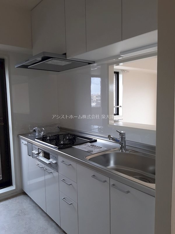キッチン　同物件別部屋写真