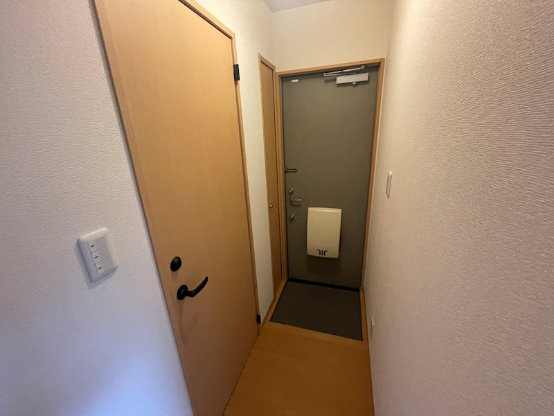 玄関　レスポワール　北区堀船１