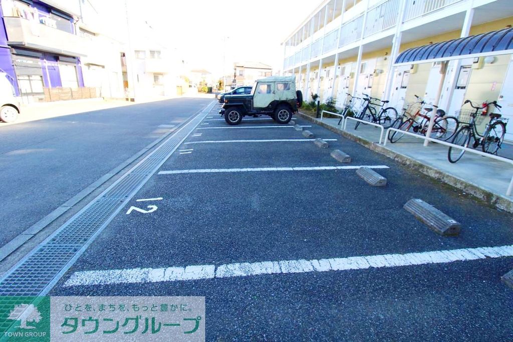 駐車場　駐車場