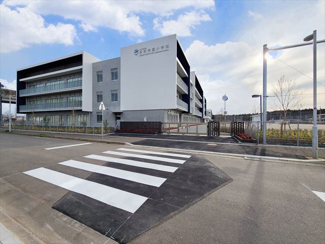 中学校　研究学園中学校（中学校）まで800m