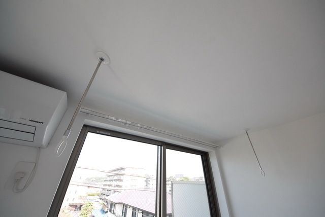 その他設備　室内物干しございます