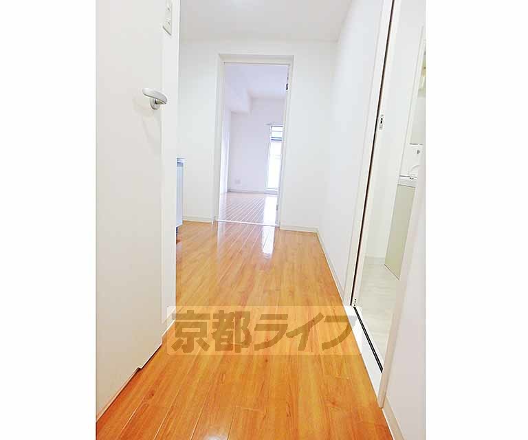 その他部屋・スペース　玄関からお部屋までの廊下です。