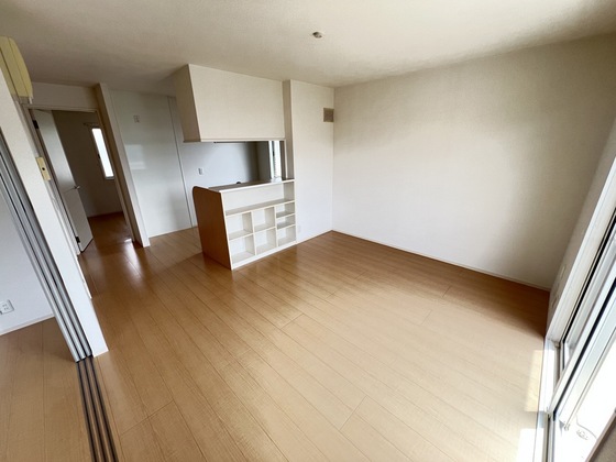 居室・リビング　※別部屋の写真です