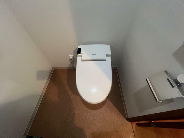トイレ　ウォシュレット付きのトイレです