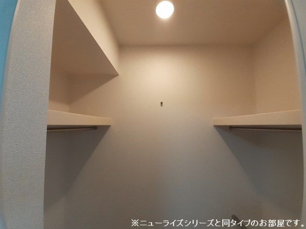 収納　※参考写真　同建築メーカー施工の同間取完成他物件のものです。