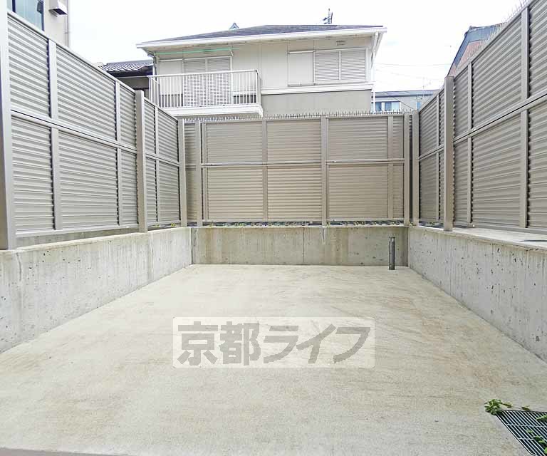 バルコニー　・お部屋によっては家具家電がついております。