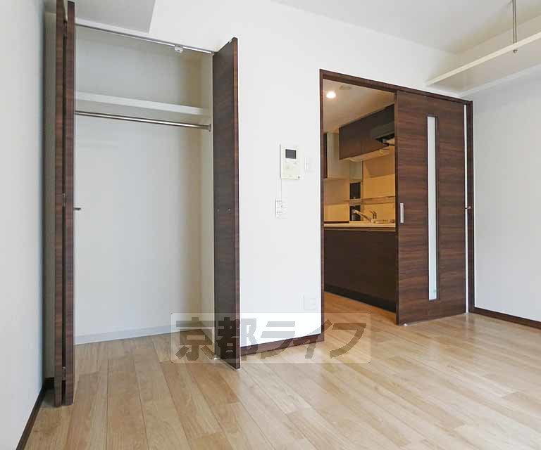 居室・リビング　・お部屋によっては家具家電がついております。