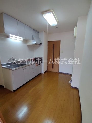 居室・リビング　別部屋写真です。