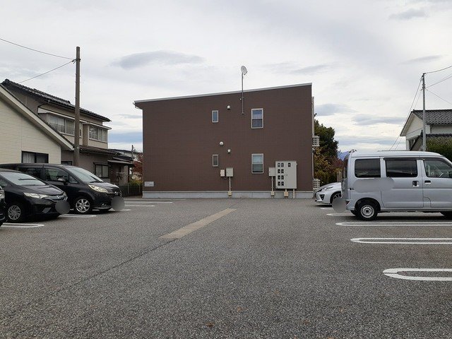 駐車場　駐車場完備です