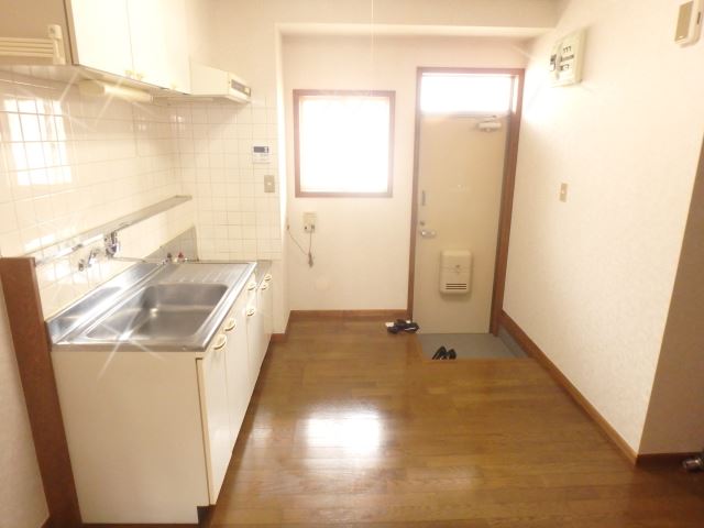 その他　お料理しながら換気もできます。