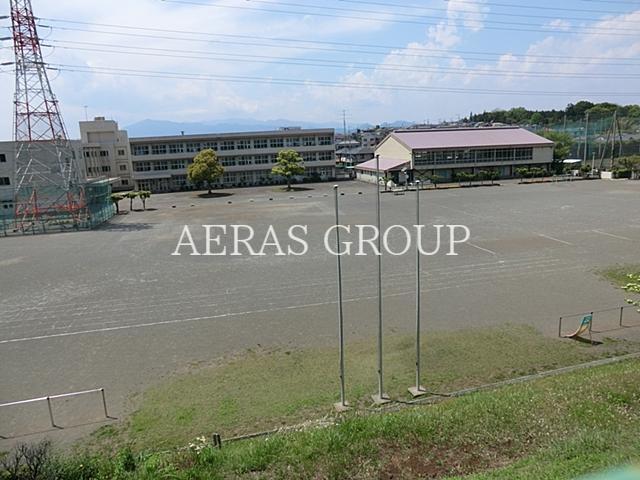 小学校　綾瀬市立寺尾小学校（小学校）まで627m