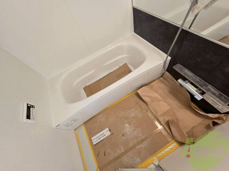 バス・シャワールーム　お風呂になります。一日の疲れを癒してくださいね。