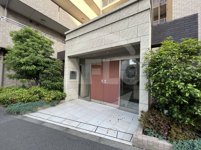 エントランス　プロシード弁天町　エントランス