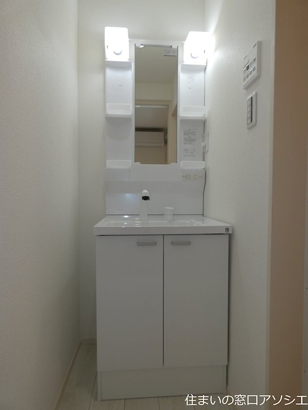 洗面設備　※写真は同型タイプのイメージになります。