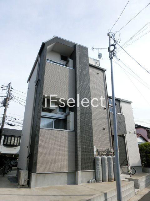 建物外観　おしゃれなデザイナーズ物件です