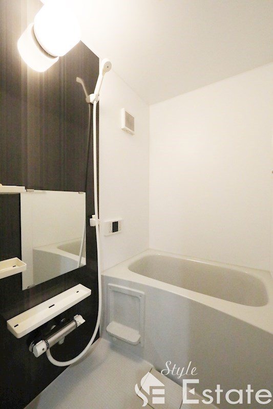 バス・シャワールーム　バスルーム・追い炊き機能付き