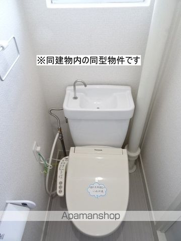 ＪＲ東海道本線 浜松駅 バス乗車時間：25分 最寄りバス停で下車 徒歩3分 4階建 築46年のトイレ写真