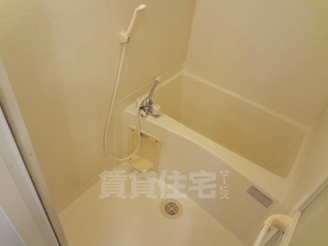 バス・シャワールーム　同建物　別部屋