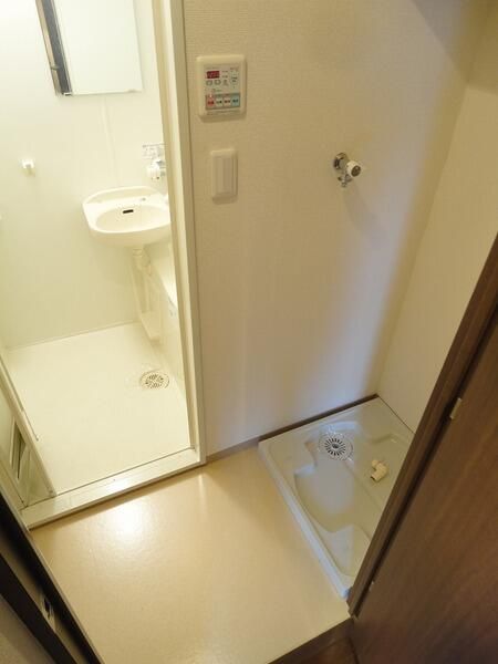その他設備　洗濯機置場