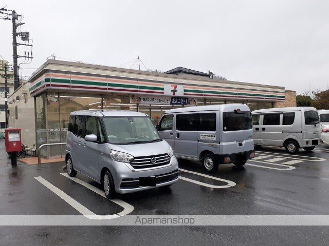 コンビニ　セブンイレブン（コンビニ）まで500m