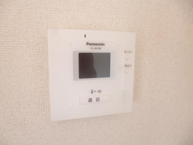 その他設備　★ＴＶモニタフォンで、玄関を開ける前に誰が来たかを確認でき…