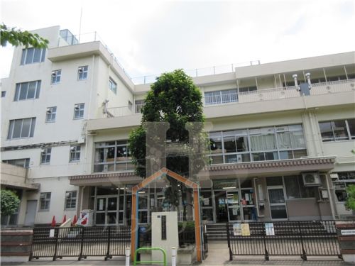 小学校　板橋区立新河岸小学校（小学校）まで510m