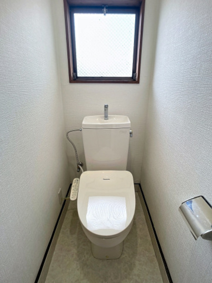 トイレ　※別部屋の写真です