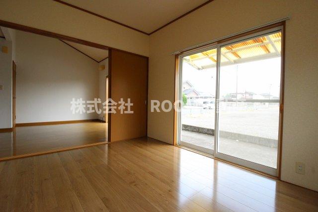 その他部屋・スペース　ゆったりとした居間です