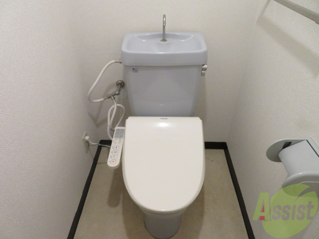 トイレ　各機能付きのトイレですので安心してご利用いただけます。