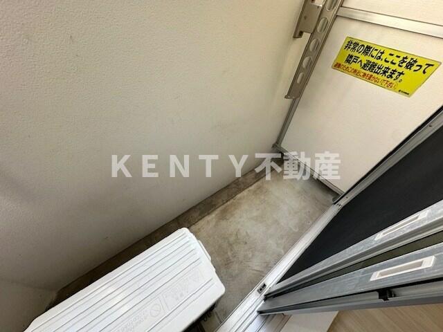 バルコニー　開放的で明るい空間を演出してくれるバルコニーです