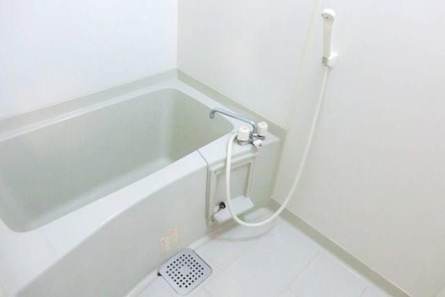 バス・シャワールーム　☆人気のバス・トイレ別です。☆