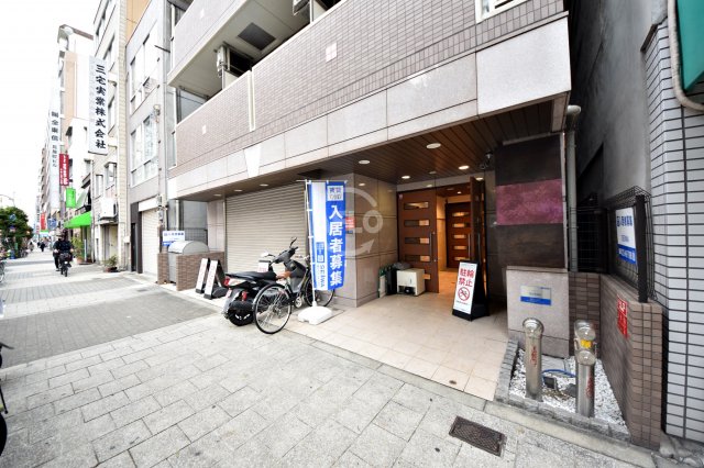 エントランス　ブリリアントコート心斎橋イースト　エントランス