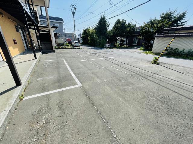 駐車場　駐車場