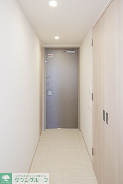 玄関　※写真は同タイプ住戸です。