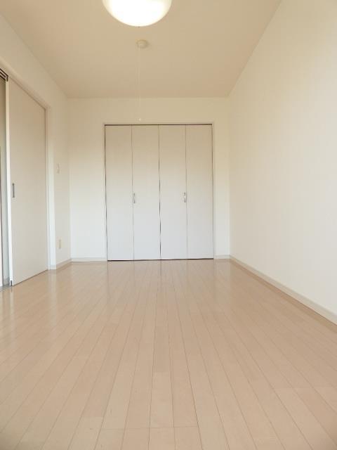 その他部屋・スペース　別のお部屋の写真となりますので現況優先となります。