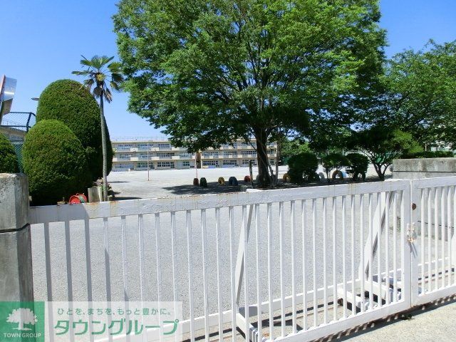 小学校　柏市立松葉第一小学校（小学校）まで694m