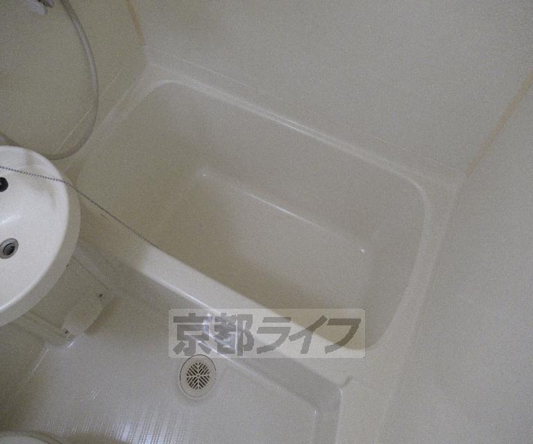 バス・シャワールーム　シンプルなキッチンです。