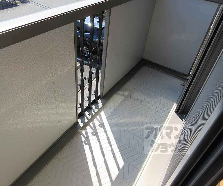 バルコニー　日当たりいい！洗濯物も乾く！