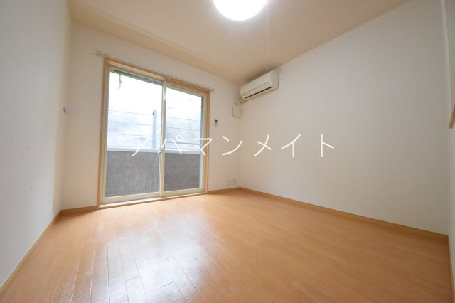 その他部屋・スペース　使い勝手のいい寝室です