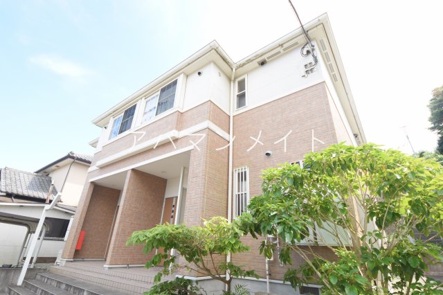 建物外観　落ち着いた雰囲気の外観です