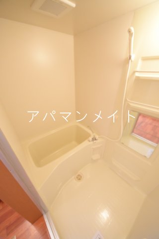 バス・シャワールーム　日々の疲れを癒すお風呂付です