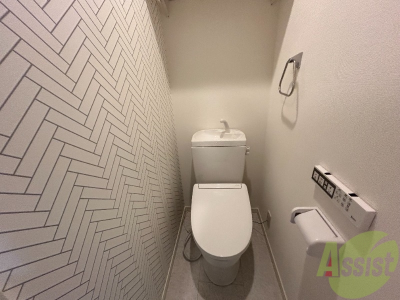 トイレ　トイレはウォシュレット機能が付いています。