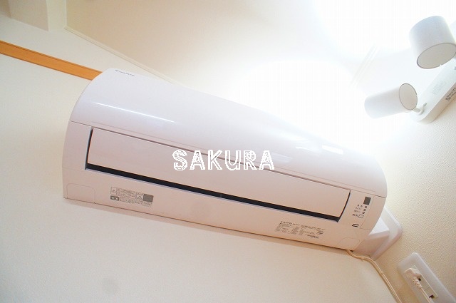 その他設備　室内エアコン付き♪