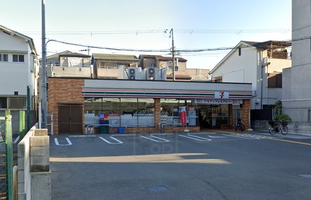 コンビニ　セブンイレブン　豊中服部本町1丁目店（コンビニ）まで362m