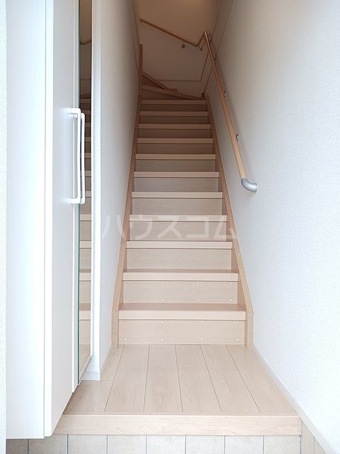 プラティーヌ Iの玄関写真