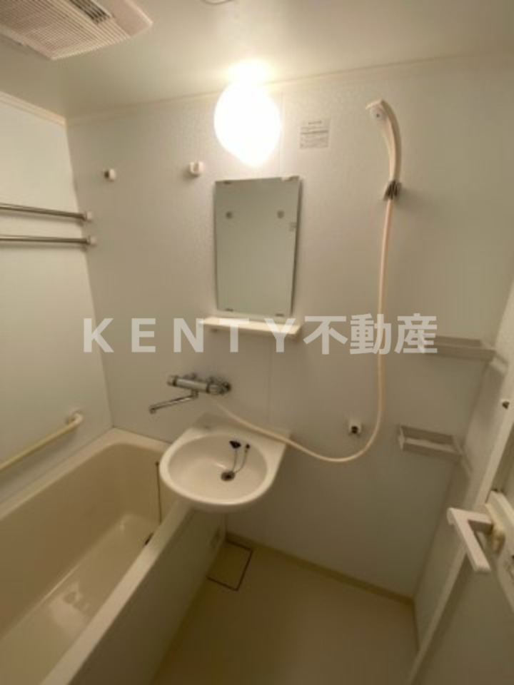 洗面設備　使いやすい洗面所です