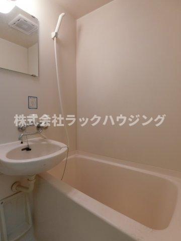 バス・シャワールーム　バスルーム