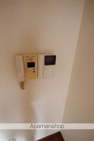 プレサンス東本町の玄関写真
