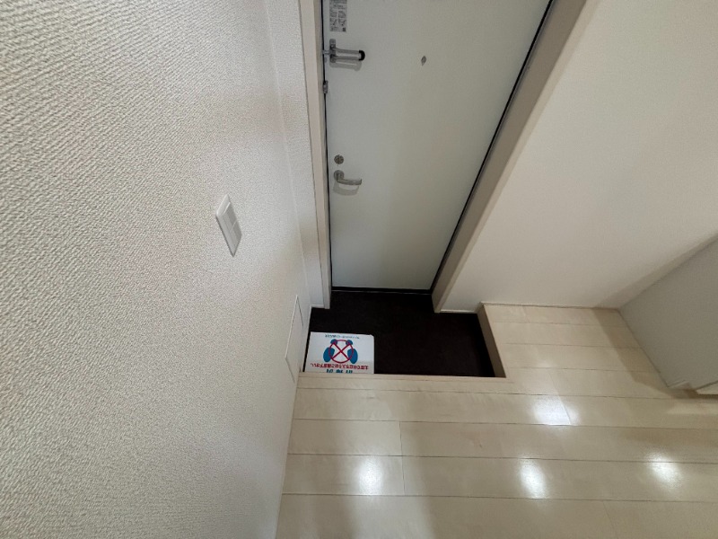 フジパレス鳳駅西III番館の玄関写真